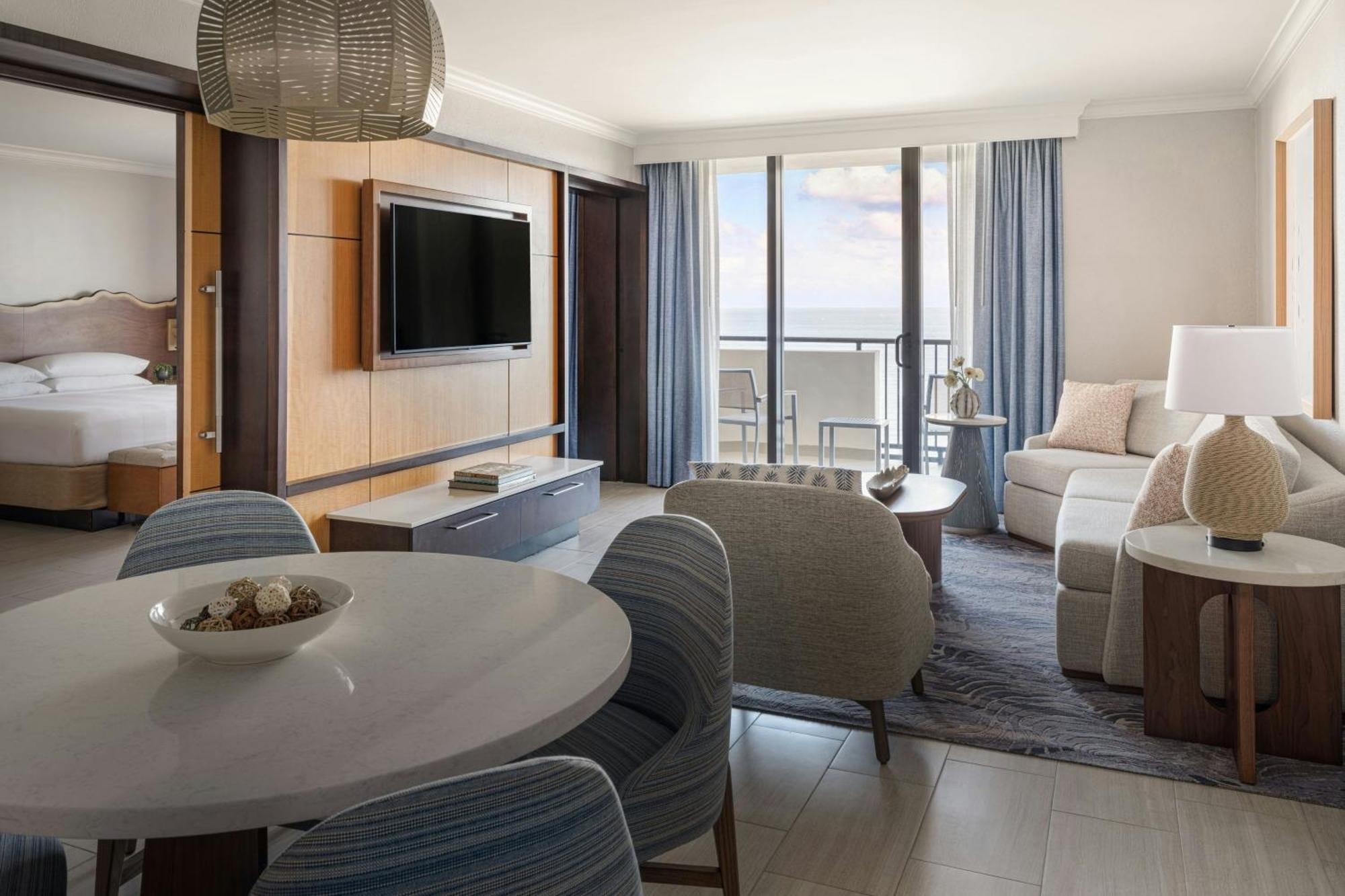 King Suite with Sofa Bed,1649883330:JPEG